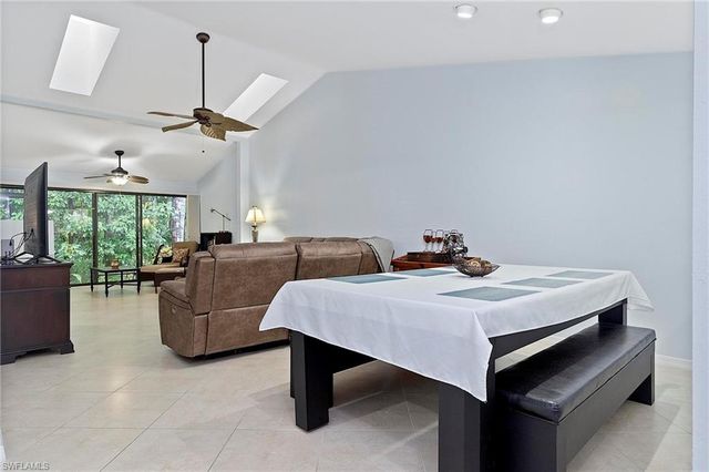 101 Fox Glen DR 6-4, Naples, FL 34104