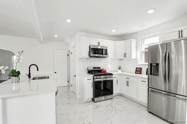 2691 Collingwood Street, Detroit, MI 48206