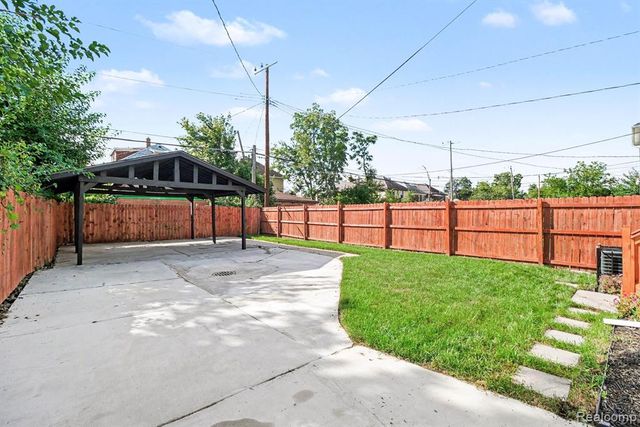 2691 Collingwood Street, Detroit, MI 48206