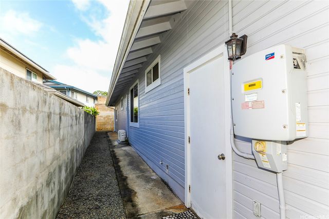 95-1021 Aelike Street, Mililani, HI 96789