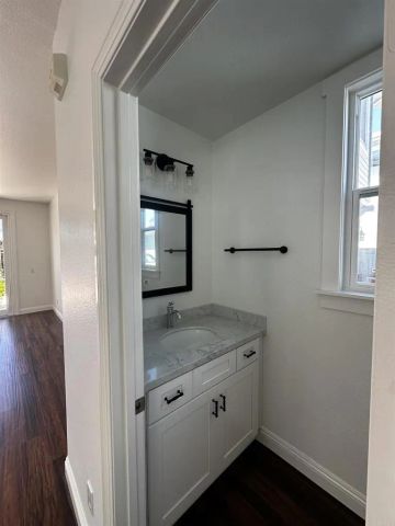 6957 Catamaran Drive, Carlsbad, CA 92011