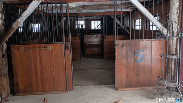 2581 Litchfield Road, Watertown, CT 06795