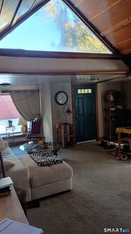 2581 Litchfield Road, Watertown, CT 06795