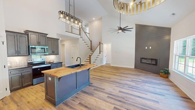 7401 Don Bruce Ct, Christiana, TN 37037