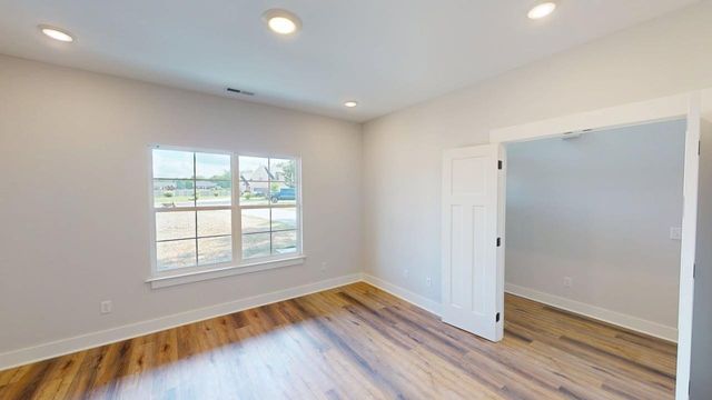 7401 Don Bruce Ct, Christiana, TN 37037