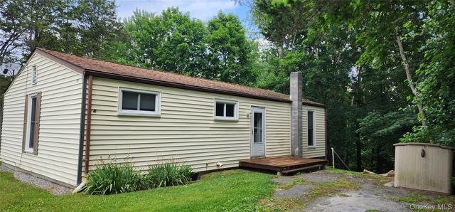 46 Gleason Boulevard, Pleasant Valley, NY 12569
