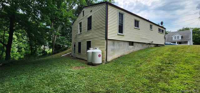 46 Gleason Boulevard, Pleasant Valley, NY 12569