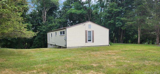 46 Gleason Boulevard, Pleasant Valley, NY 12569