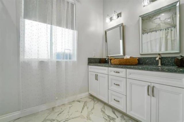 1830 Vista Way, El Cajon, CA 92019