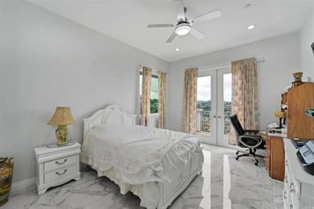 1830 Vista Way, El Cajon, CA 92019