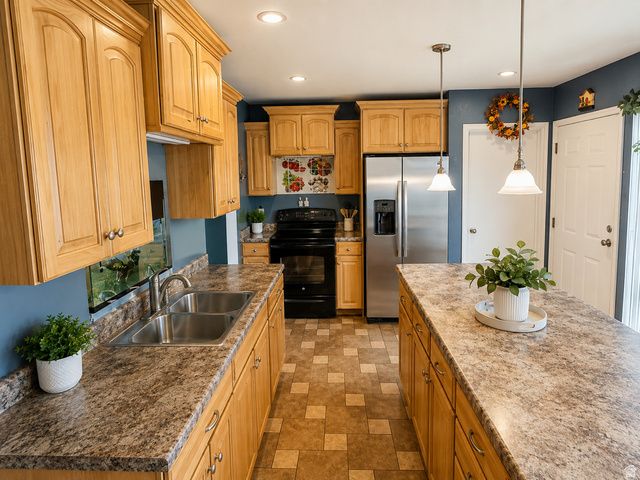 715 E LOCKWOOD DR., Ogden, UT 84404