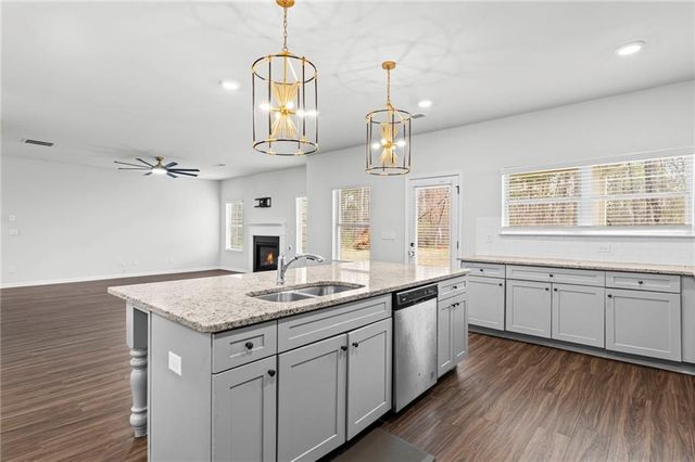 416 Tavistock Court, Mcdonough, GA 30252