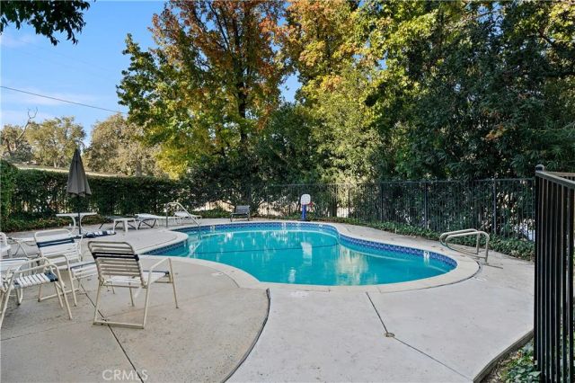 28156 Driver Avenue 5, Agoura Hills, CA 91301