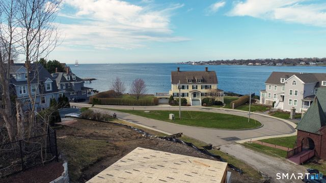 31 Circle Avenue, Groton, CT 06340