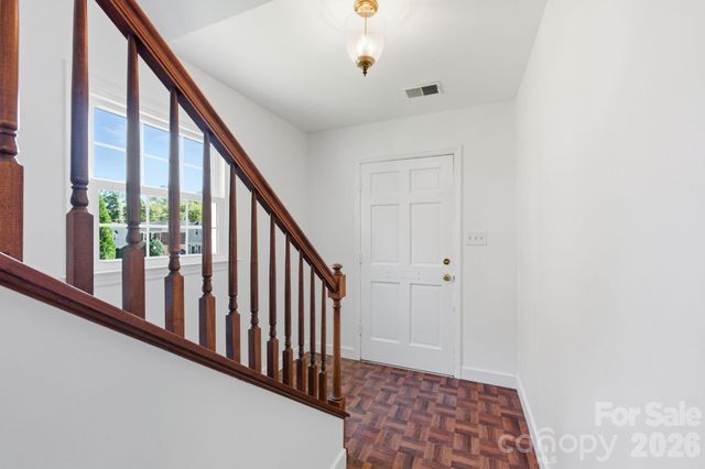 8005 Regent Park Lane, Charlotte, NC 28210