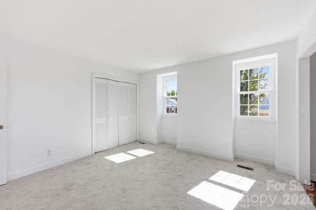 8005 Regent Park Lane, Charlotte, NC 28210