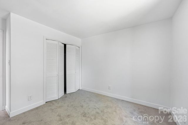 8005 Regent Park Lane, Charlotte, NC 28210