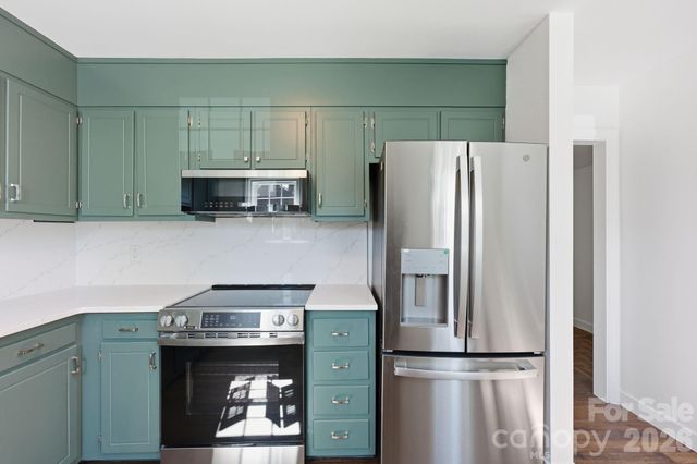 8005 Regent Park Lane, Charlotte, NC 28210