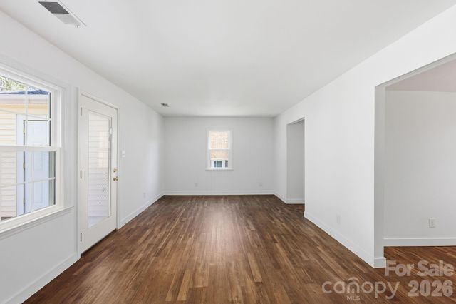 8005 Regent Park Lane, Charlotte, NC 28210