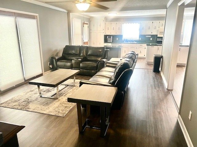 5 Hilltop Rd, Fayetteville, TN 37334