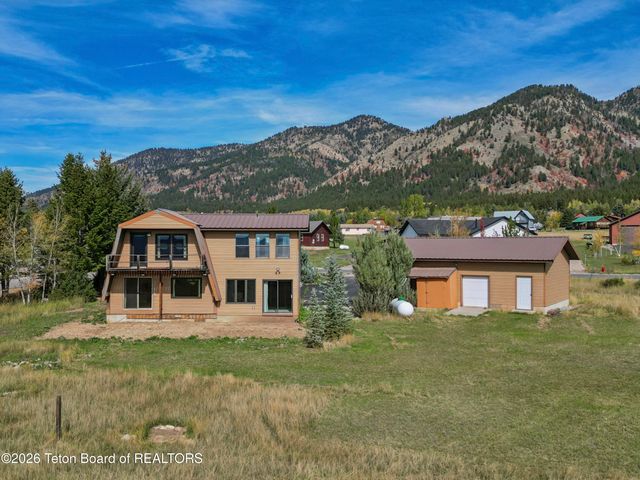 586 CEDAR CREEK Drive, Star Valley Ranch, WY 83127 property photo