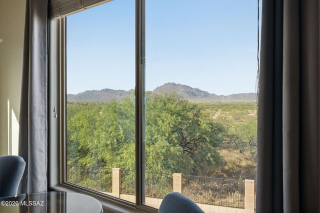 6129 S Eagles Roost Drive, Tucson, AZ 85757