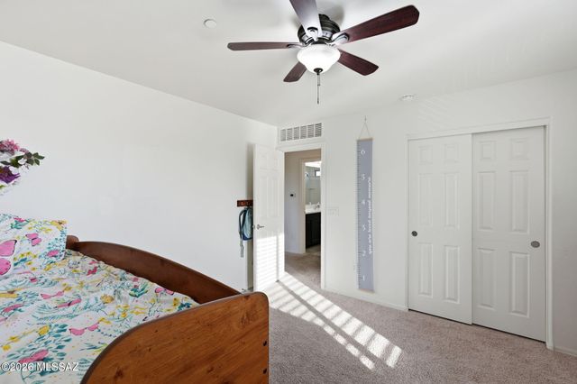 6129 S Eagles Roost Drive, Tucson, AZ 85757