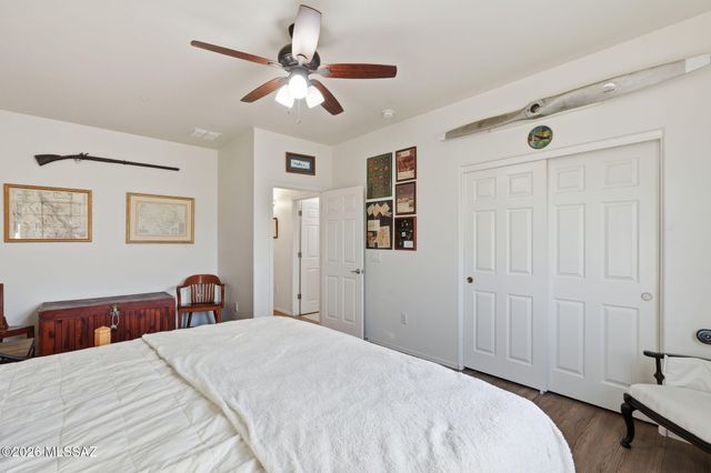 6129 S Eagles Roost Drive, Tucson, AZ 85757