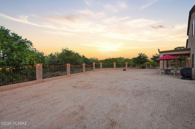 6129 S Eagles Roost Drive, Tucson, AZ 85757