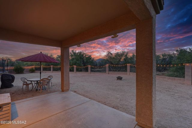 6129 S Eagles Roost Drive, Tucson, AZ 85757