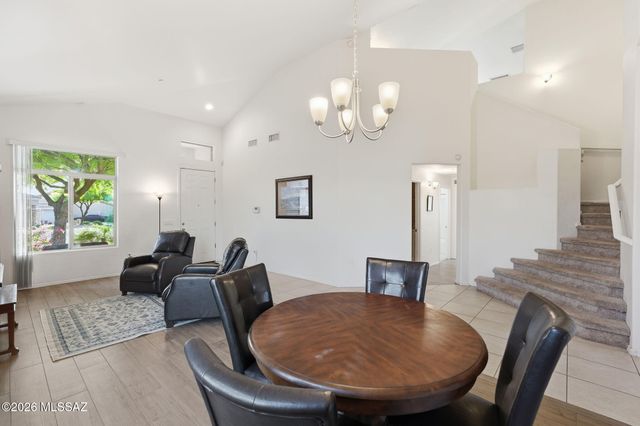 6129 S Eagles Roost Drive, Tucson, AZ 85757