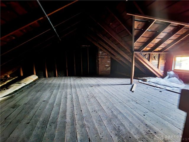 133 Linsan Court, Dayton, OH 45410