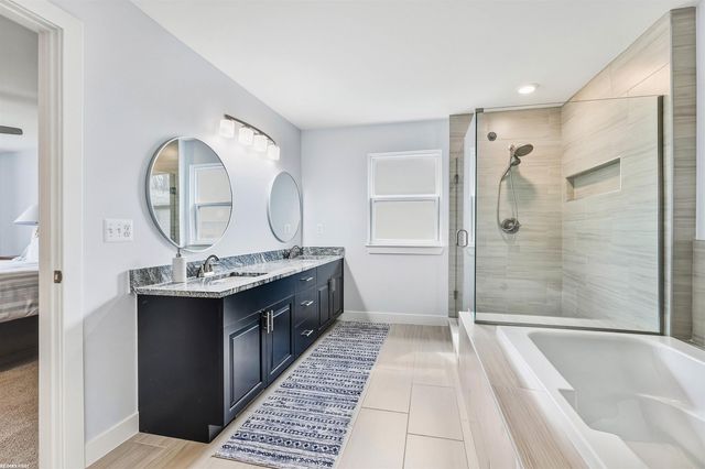 50170 Kapalua Drive, Macomb, MI 48042