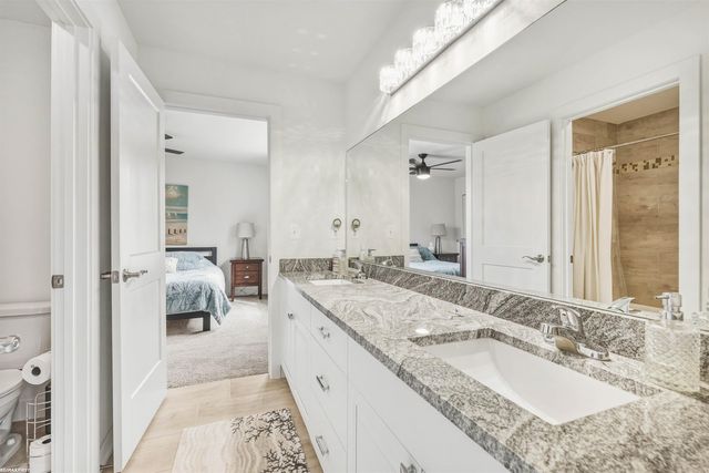 50170 Kapalua Drive, Macomb, MI 48042