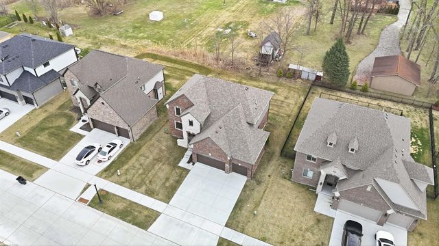 50170 Kapalua Drive, Macomb, MI 48042