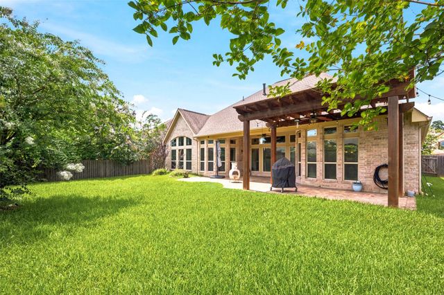 5818 Fairway Shores Lane, Houston, TX 77365
