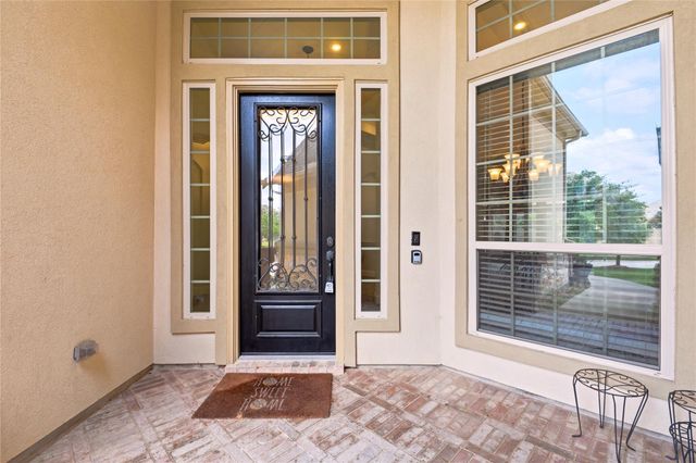 5818 Fairway Shores Lane, Houston, TX 77365