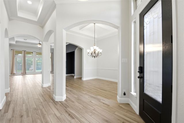 5818 Fairway Shores Lane, Houston, TX 77365