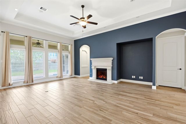 5818 Fairway Shores Lane, Houston, TX 77365