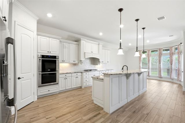 5818 Fairway Shores Lane, Houston, TX 77365