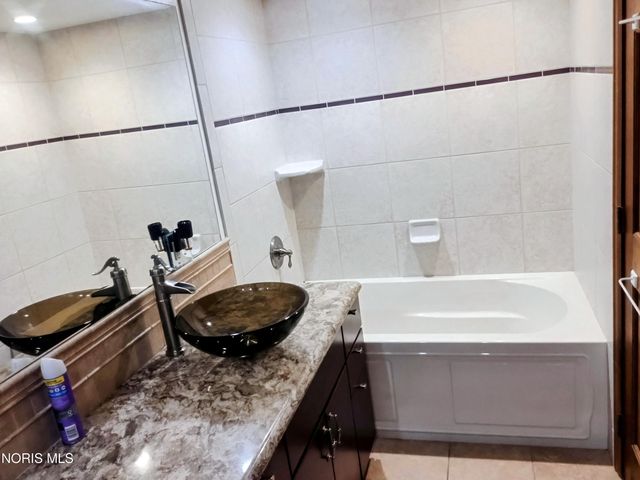 10625 Ramm Road, Whitehouse, OH 43571