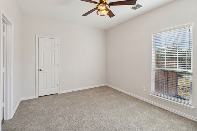 6700 Edwards Road, Denton, TX 76208