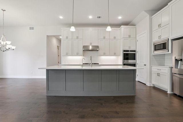 19304 Summit Glory TRL, Spicewood, TX 78669