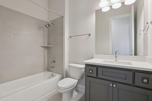 19304 Summit Glory TRL, Spicewood, TX 78669