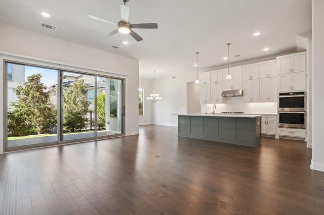 19304 Summit Glory TRL, Spicewood, TX 78669