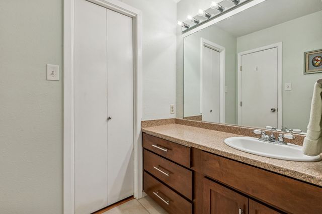 10703 Sandpiper Lane 33, Dallas, TX 75230