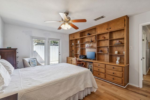 10703 Sandpiper Lane 33, Dallas, TX 75230