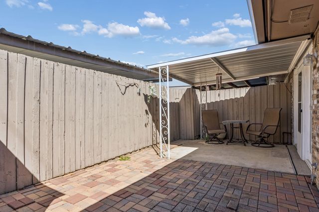 10703 Sandpiper Lane 33, Dallas, TX 75230