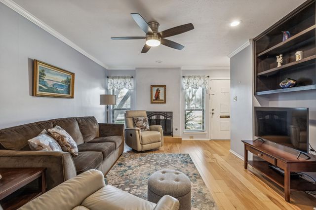 10703 Sandpiper Lane 33, Dallas, TX 75230