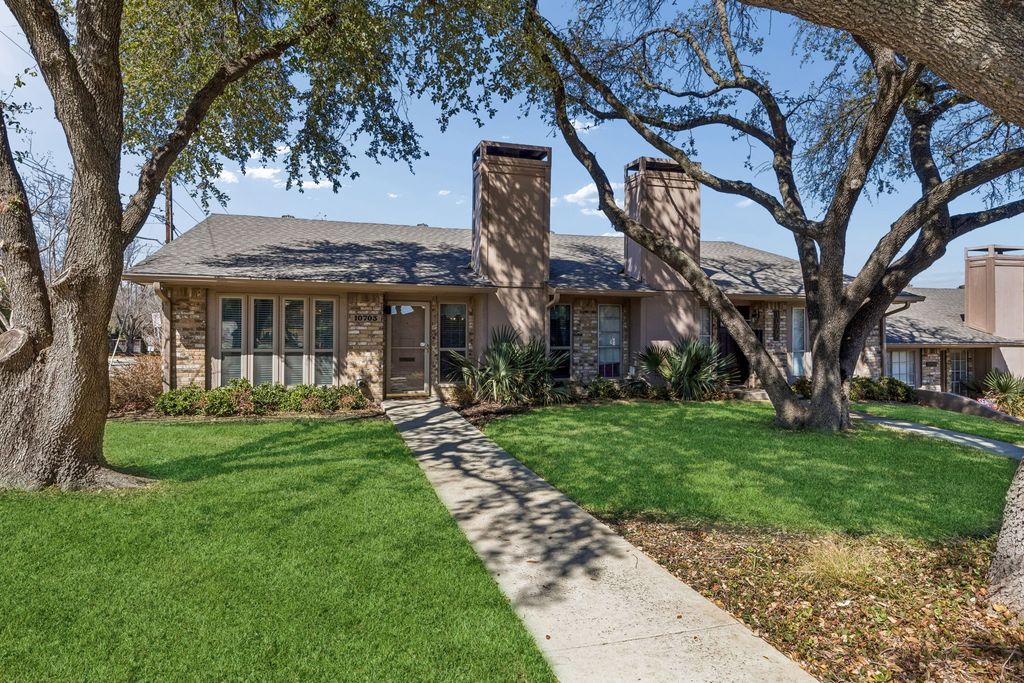 10703 Sandpiper Lane 33, Dallas, TX 75230